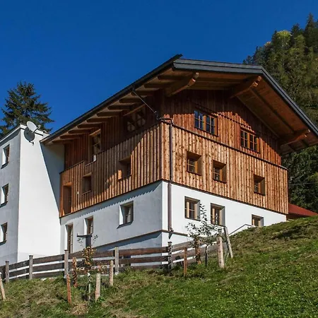 Apartment Farmhouse In Tobadill With Mountain Views, Cleaning Included Tobadill